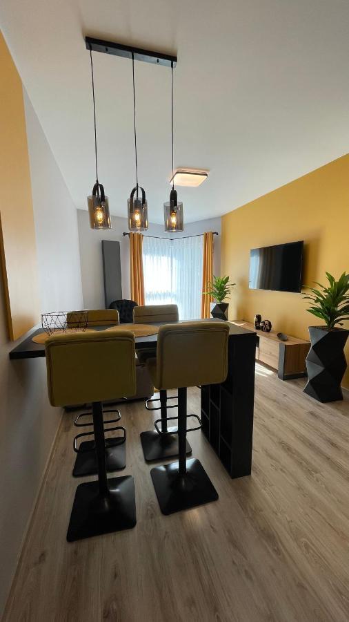 Apartament Elegance Yellow W Let'S Sea Basen&Spa Gaski  Exterior photo