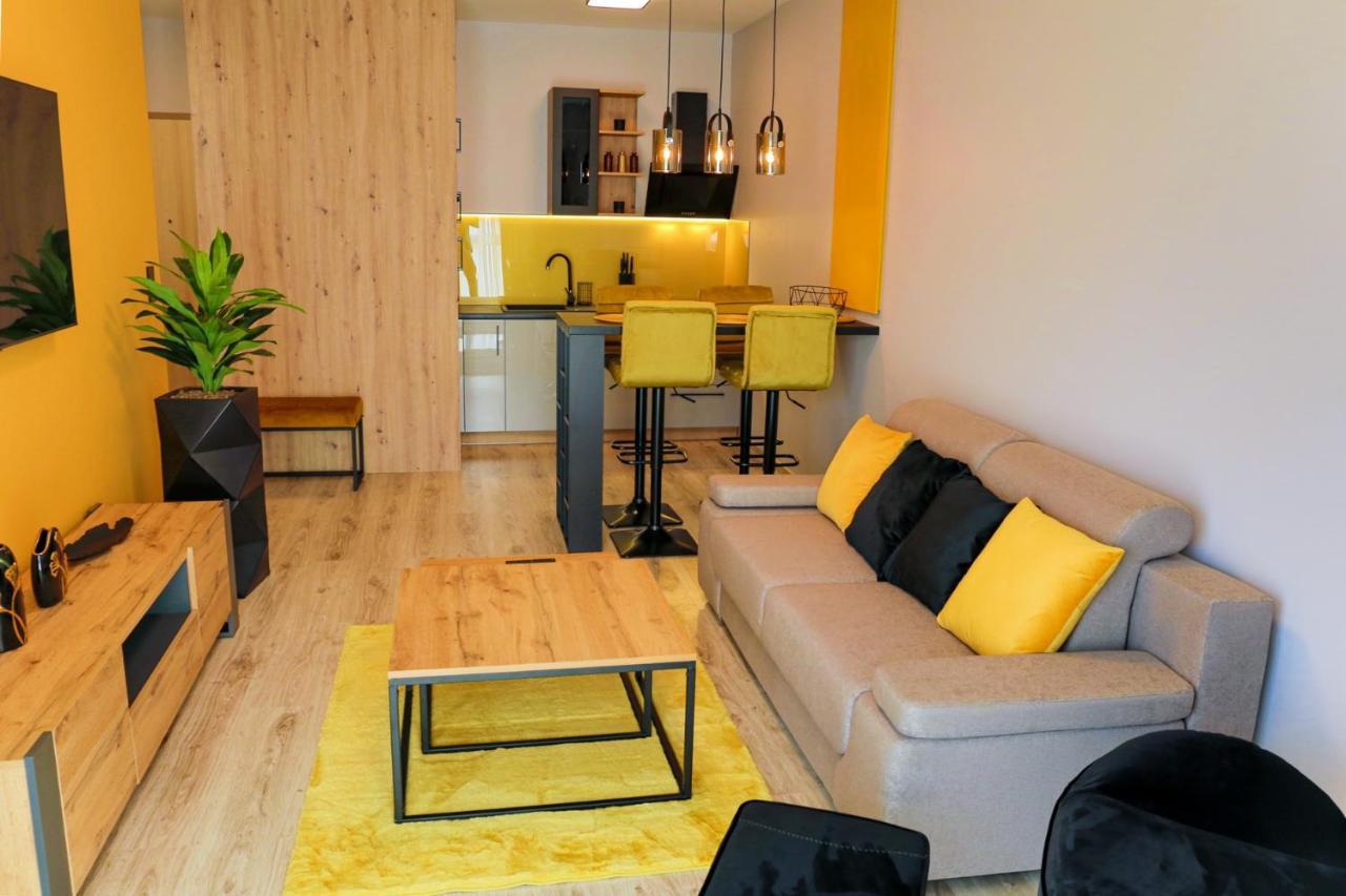 Apartament Elegance Yellow W Let'S Sea Basen&Spa Gaski  Exterior photo