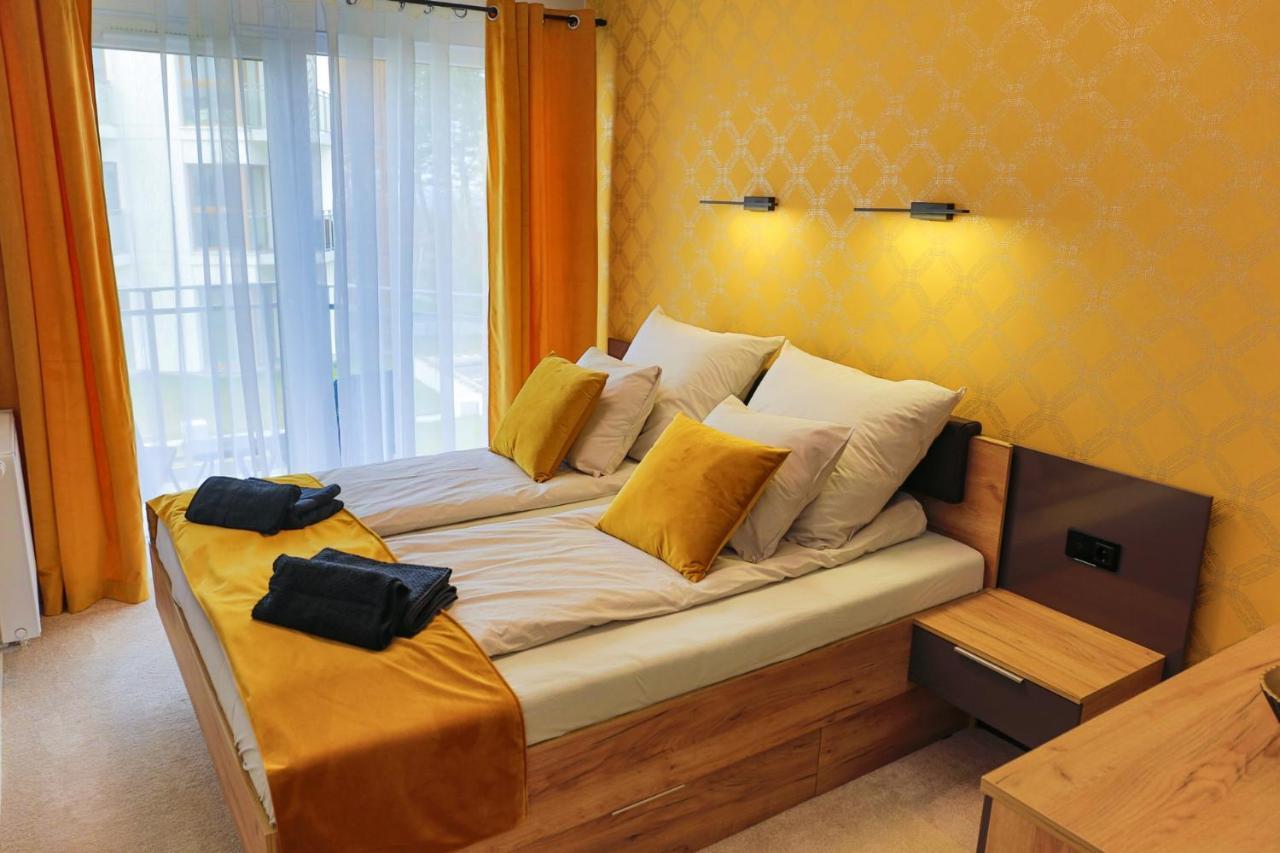 Apartament Elegance Yellow W Let'S Sea Basen&Spa Gaski  Exterior photo