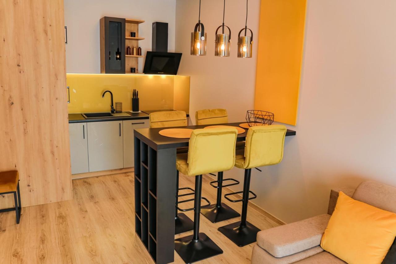 Apartament Elegance Yellow W Let'S Sea Basen&Spa Gaski  Exterior photo